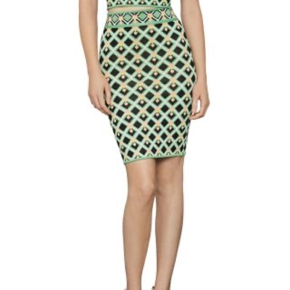 BCBG Skirt (S) - Picture 1 of 4